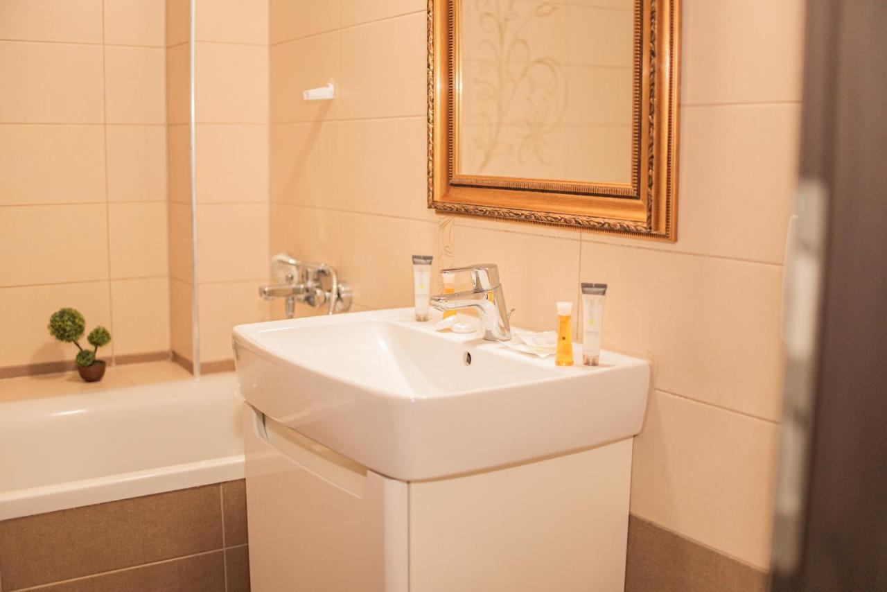 Forest Therapy Suite - Sub Padure Grand Comfort Брашов Екстер'єр фото